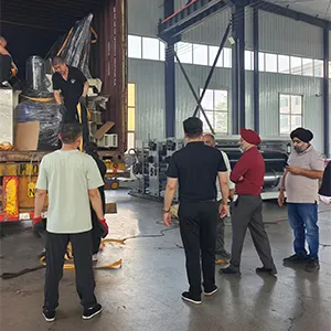 Nos partenaires visitent notre usine