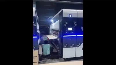 Formeuse de carton en Inde